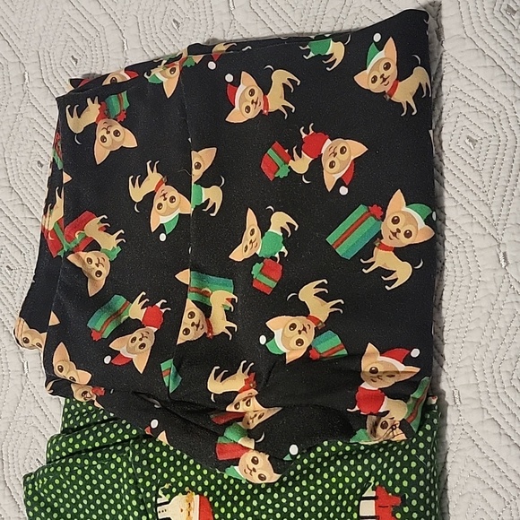 Lularoe OS chihuahua Christmas leggings - Picture 4 of 4